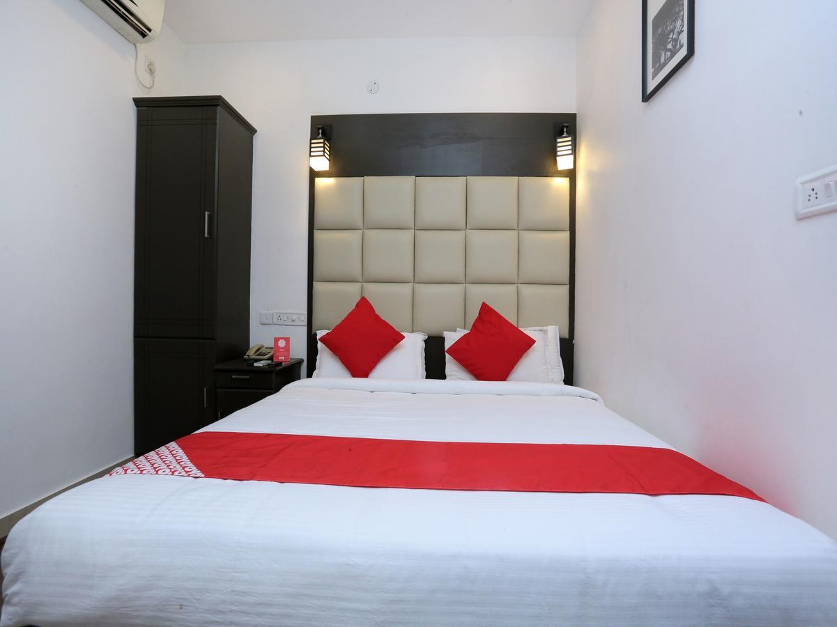 Hotel Qube Kochi Exteriér fotografie
